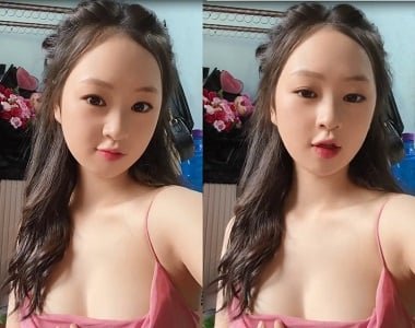 Đụ em xinh đẹp mặc áo hồng
