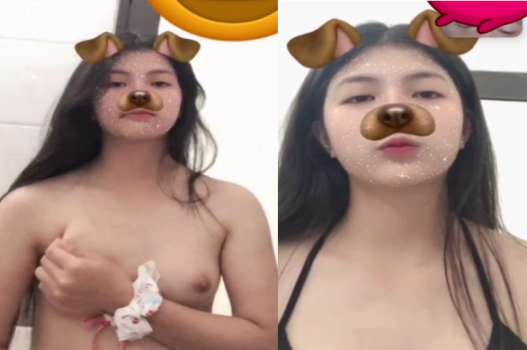 Nhớ anh cởi áo khoe vú khi gọi video call