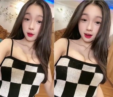 Rủ nhau địt nhau trong phòng tắm với bộ đồ caro